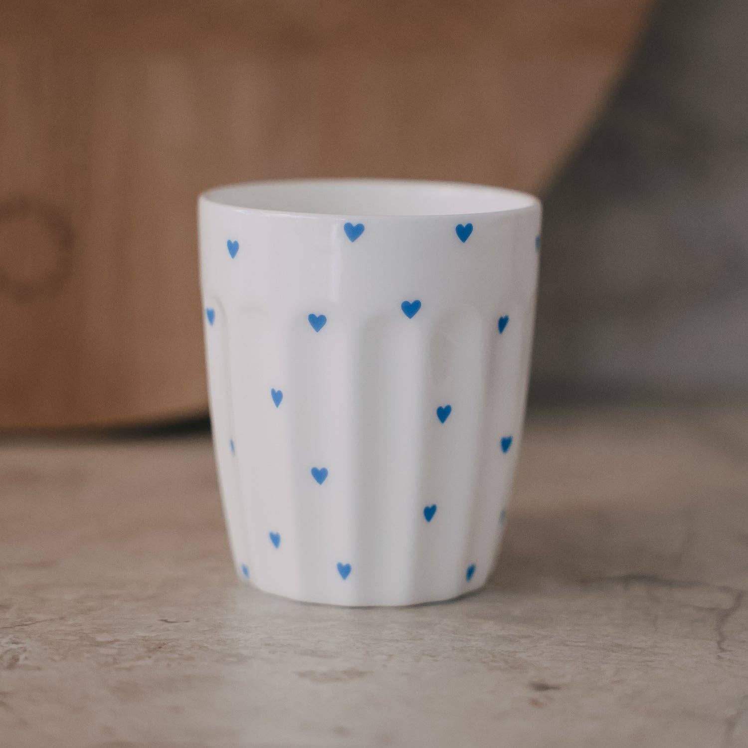Becher kleine Herzen hellblau