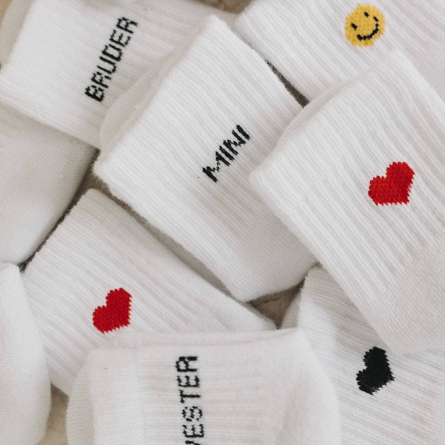 Babysocken 3 Monate, Herz rot