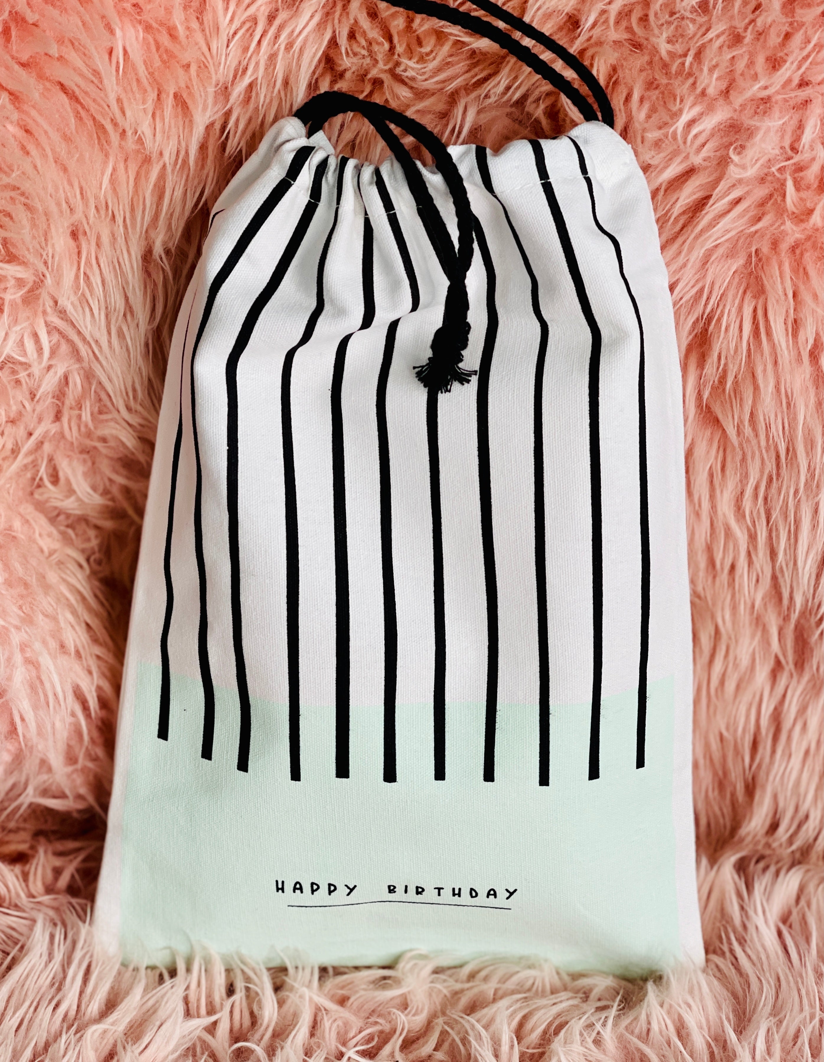 Grafikwerkstatt, Stoffgeschenkbeutel "Happy Birthday"