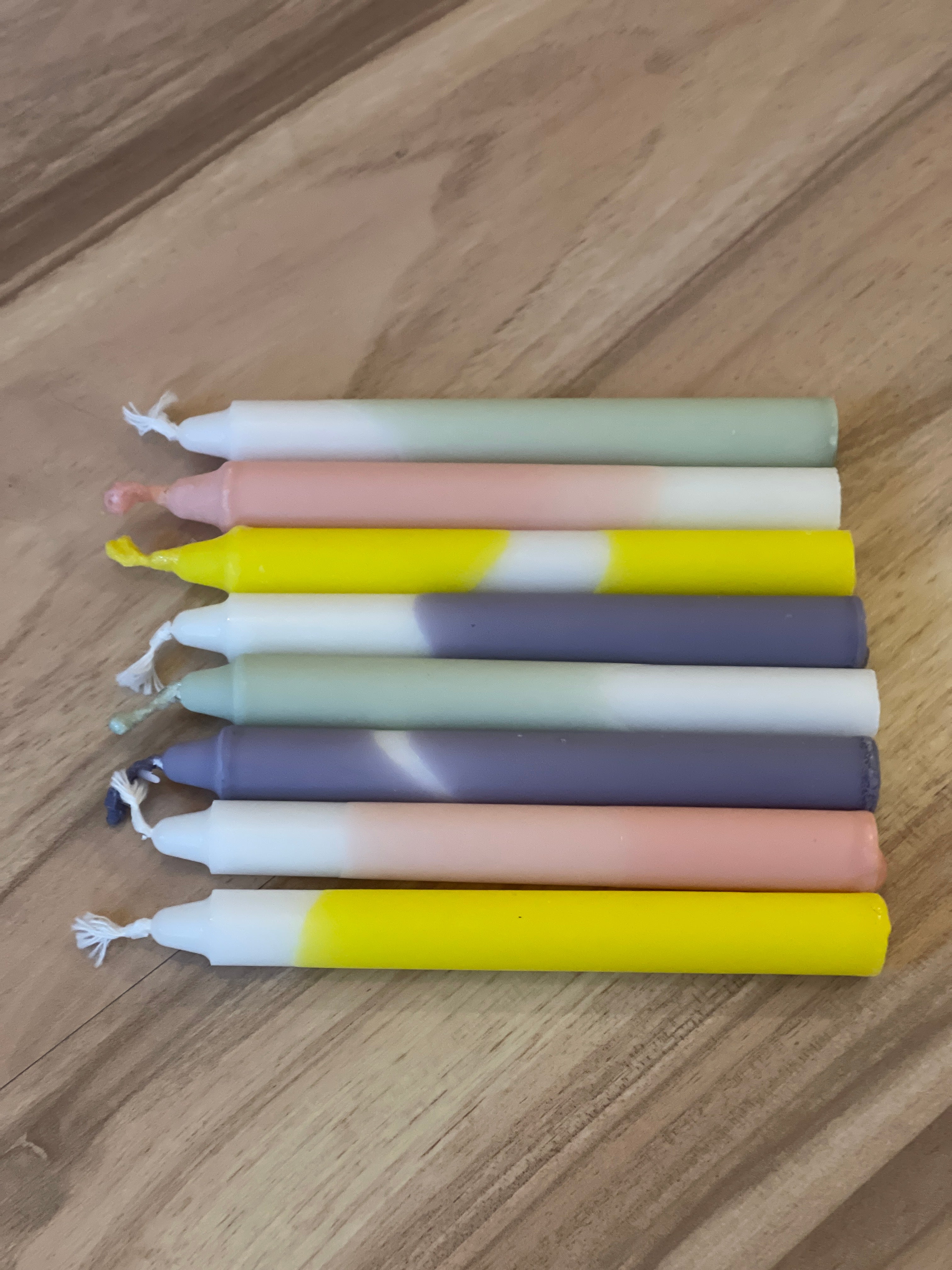 Winzlinge, 1 Kerzenhalter in verschiedene Farben