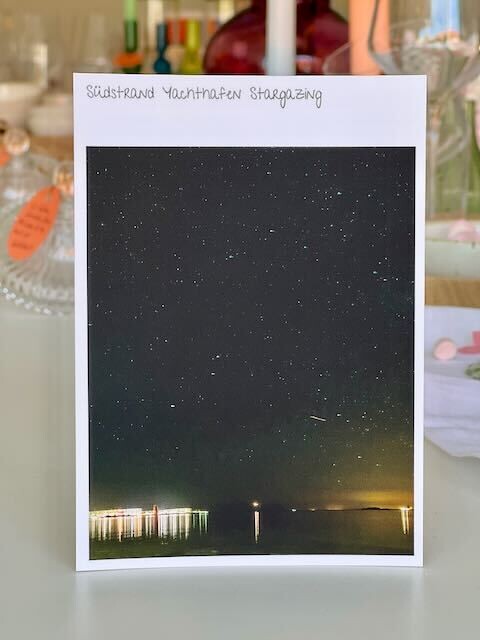 Postkarte "Südstrand Yachthafen Stargazing"