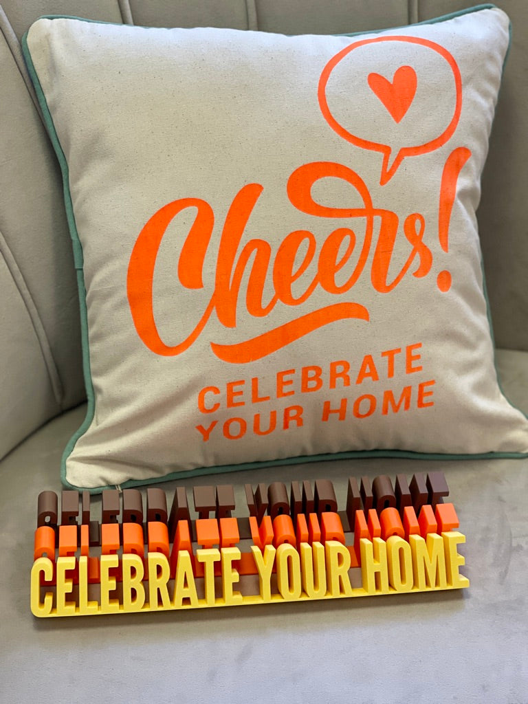 3D-Schriftzug "Celebrate your home" , verschiedene Farben