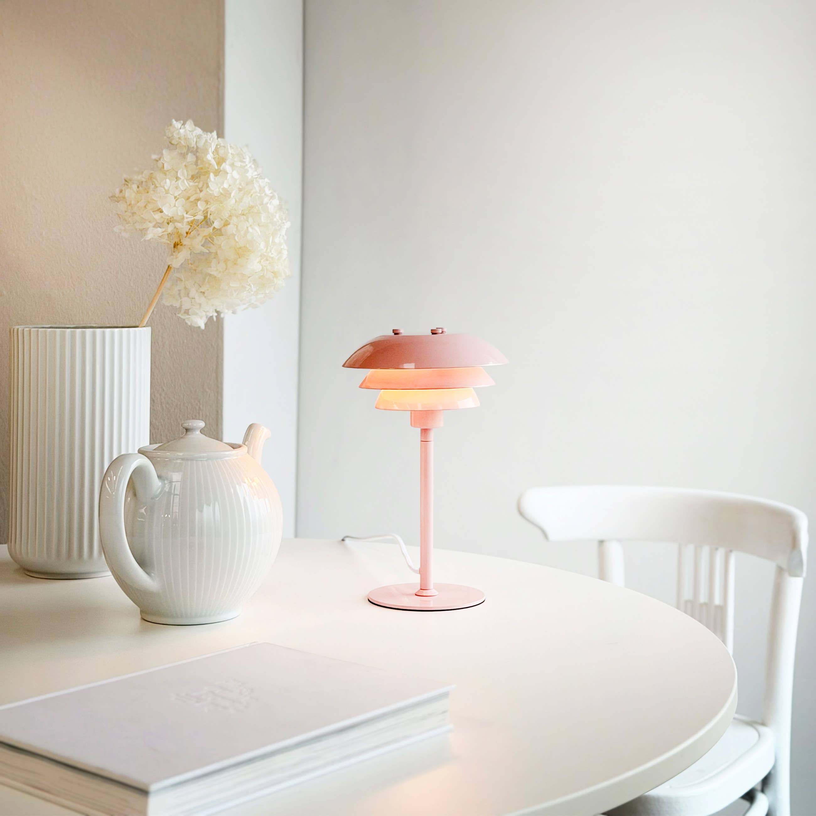 Sixteen Tischlampe - Rosa