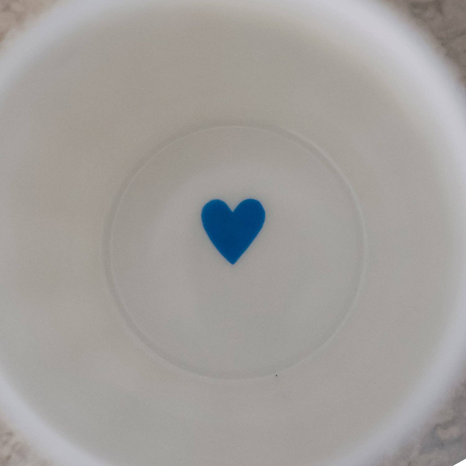 Becher große Herzen hellblau (VE = 4 Stk.)