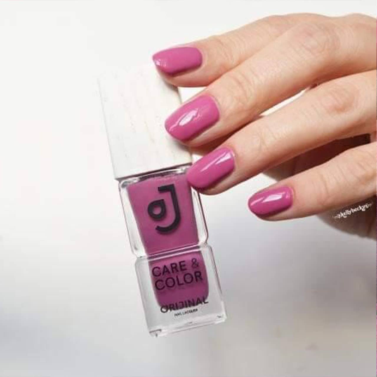 GRAPE Nagellack
