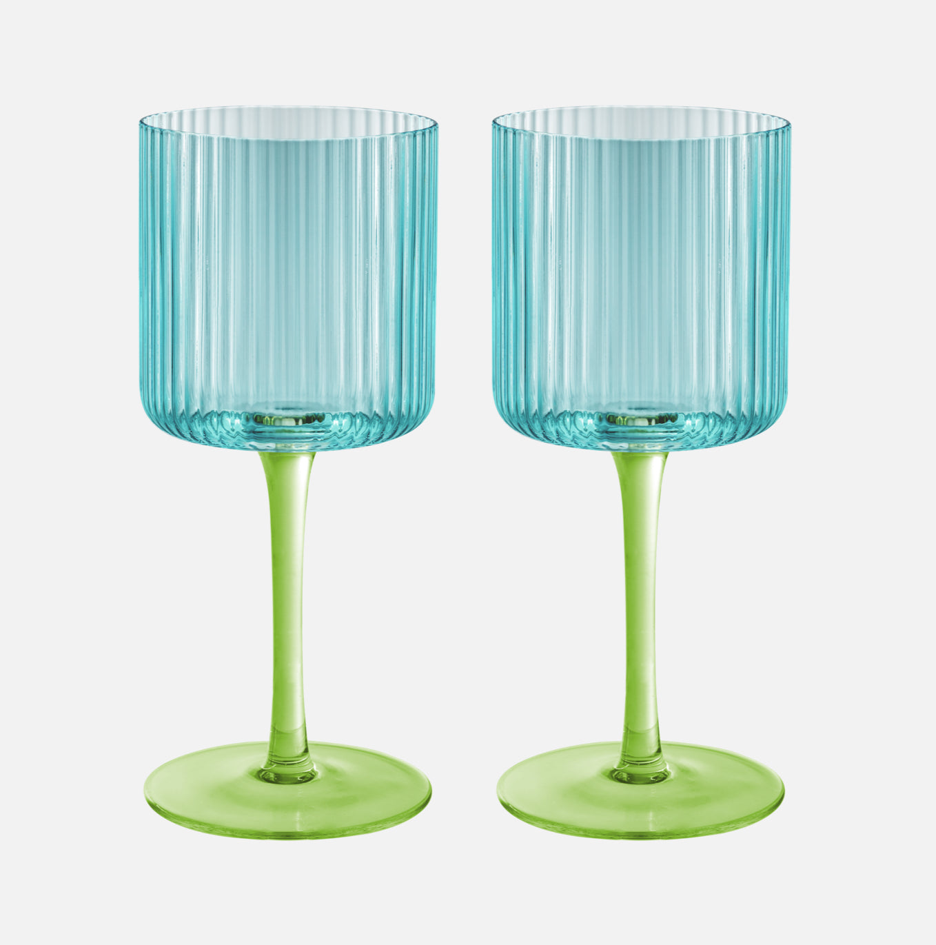 Weingläser, verschiedene Farben