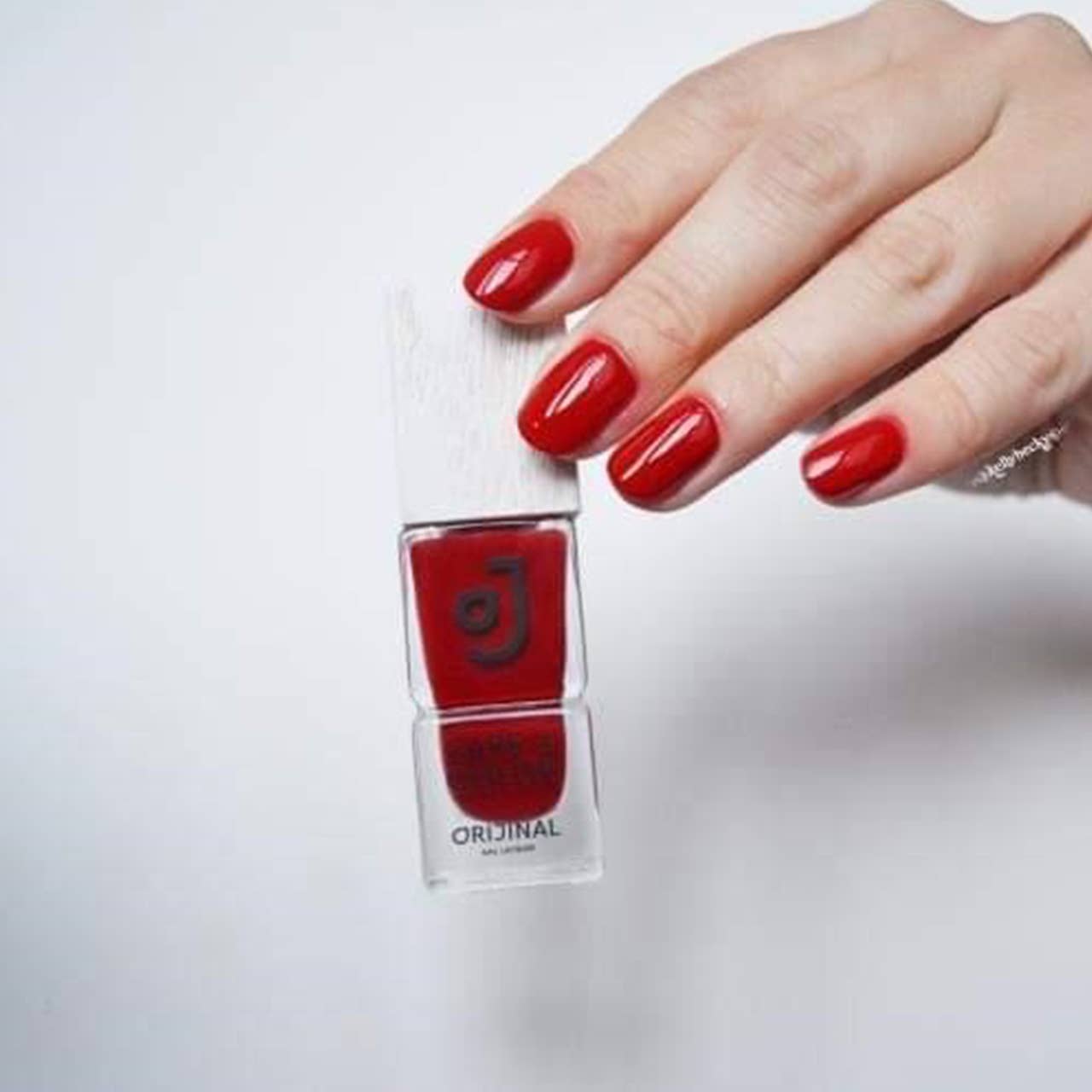 ORIJINAL Nagellack – Granatapfelrot
