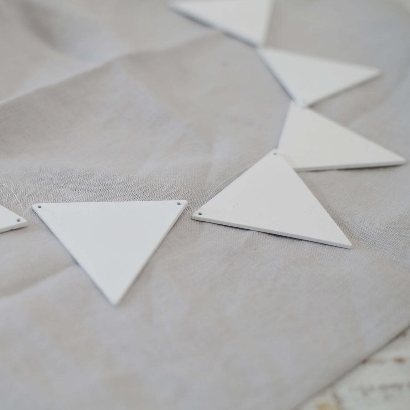 Eulenschnitt, Wimpelkette 10er Set, weiss