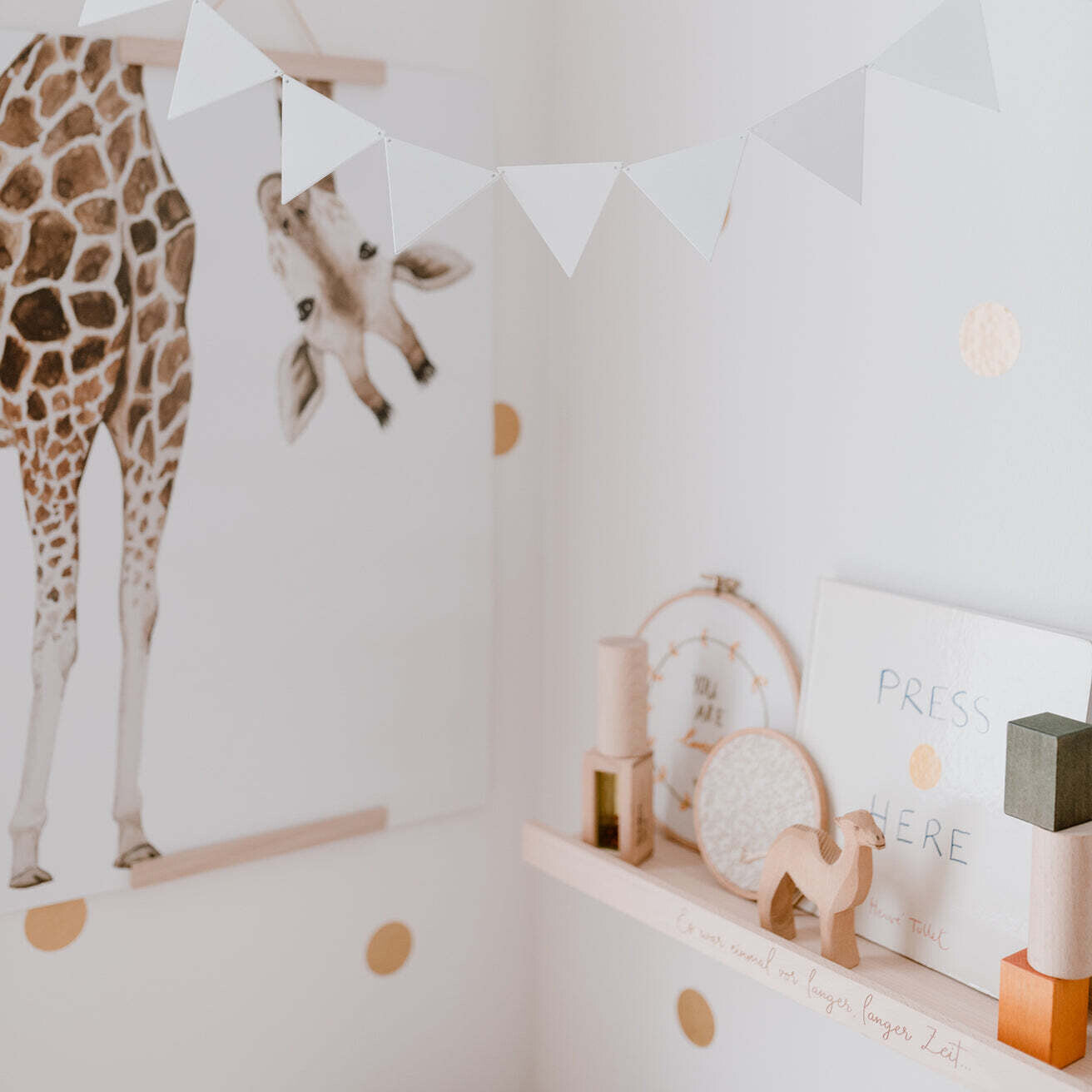 Eulenschnitt, Wimpelkette 10er Set, weiss